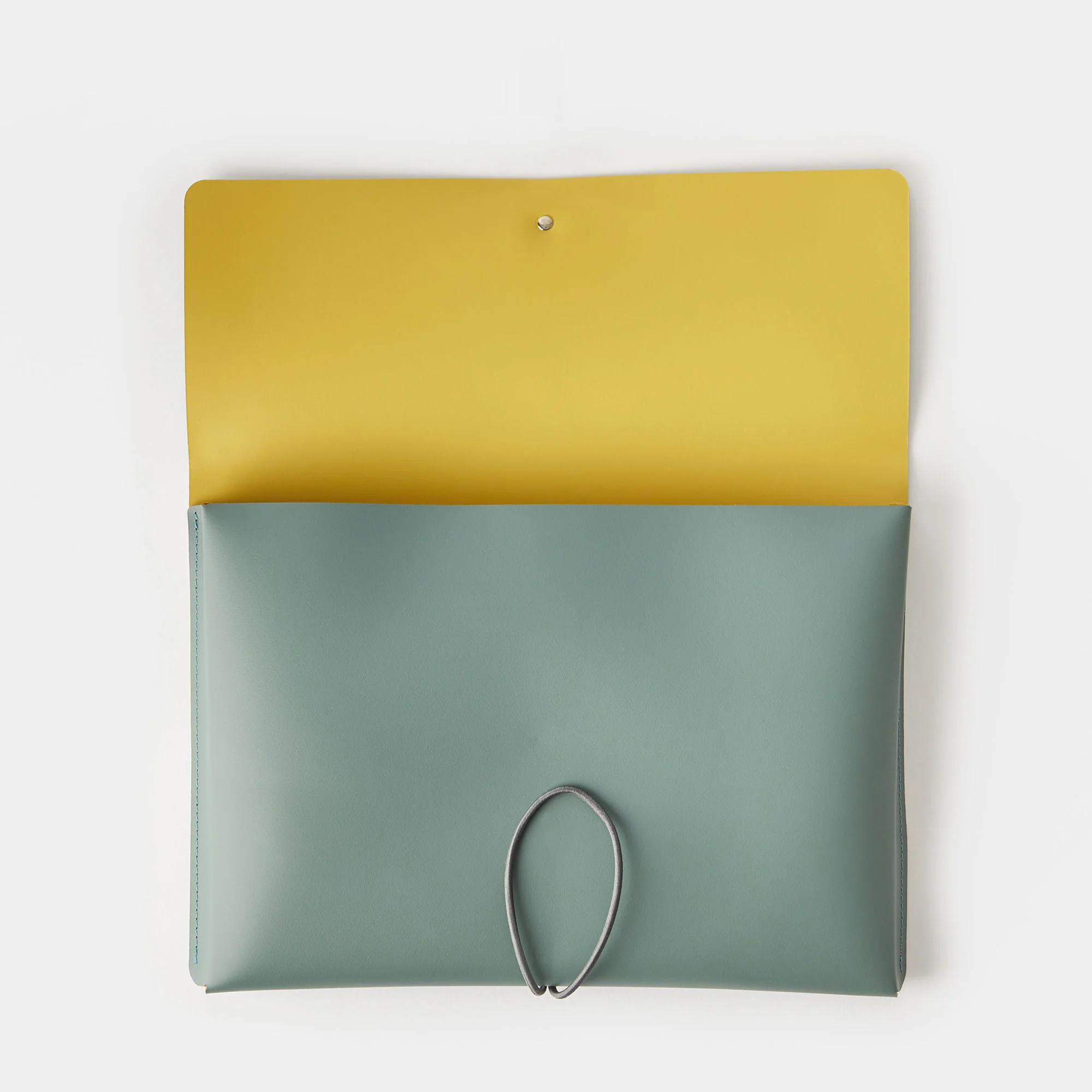 Cuero Two Tone A4 Paper Case Eucalyptus & Mustard - Image 4