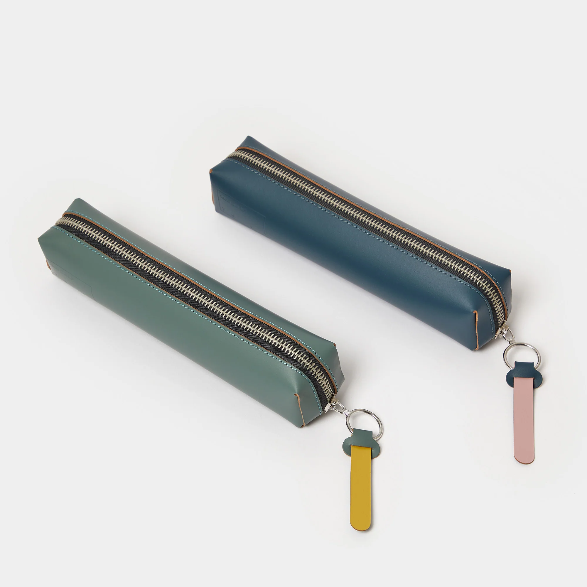 Cuero Two Tone Pencil Case Petrol & Pink - Image 6
