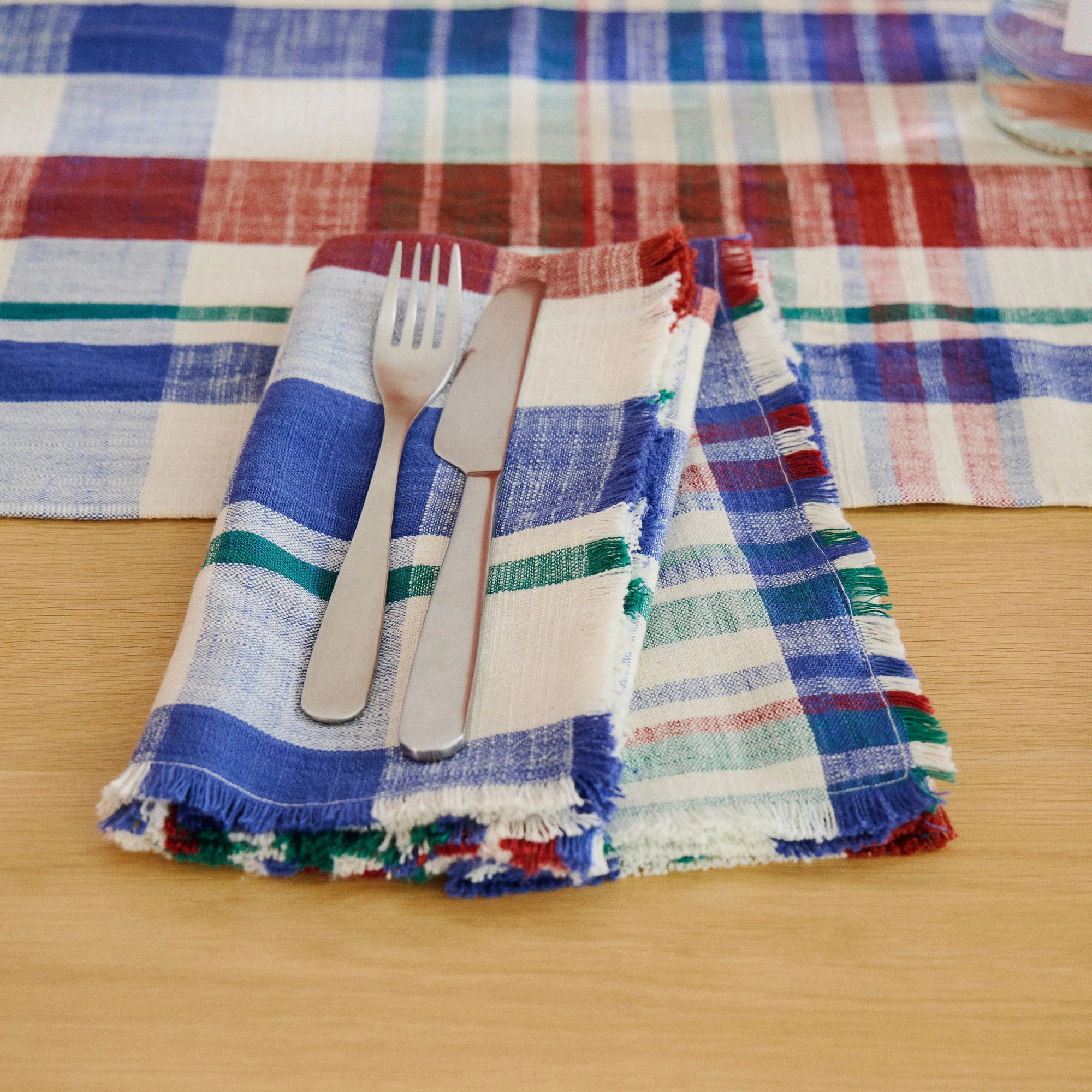 Marabar Napkins Blue & Cinnabar 50 x 50cm (Set of 2) - Image 3