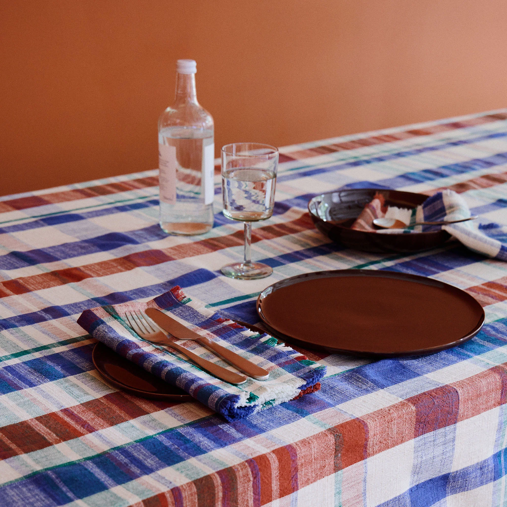 Marabar Tablecloth Blue & Cinnabar 170 x 260cm - Image 4