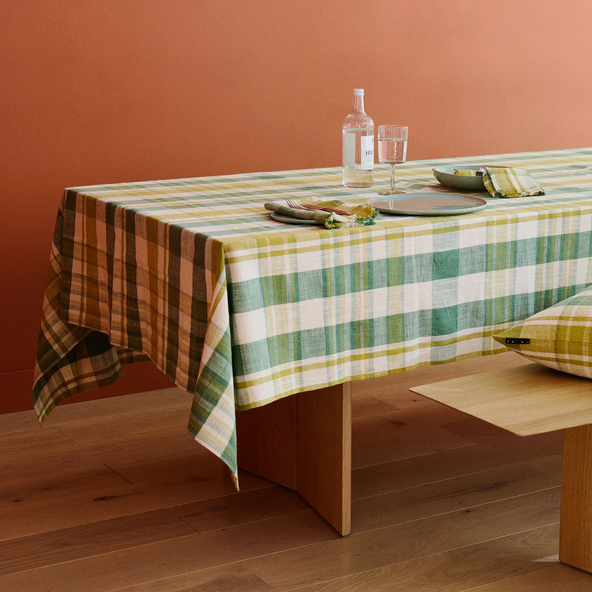Marabar Tablecloth Green & Chartreuse 170 x 260cm - Image 3