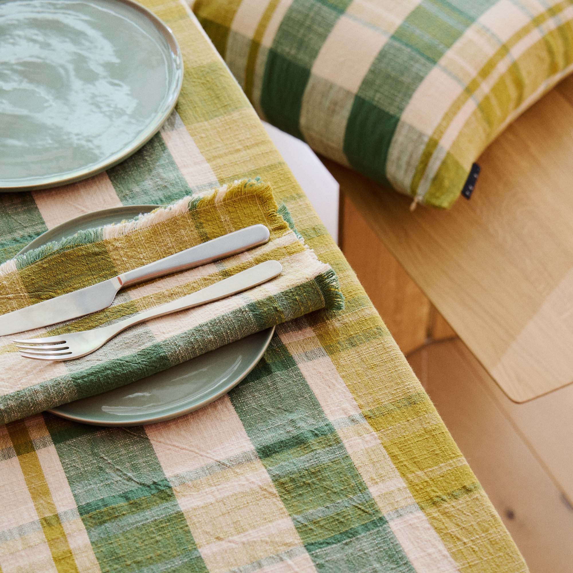 Marabar Tablecloth Green & Chartreuse 170 x 260cm - Image 4
