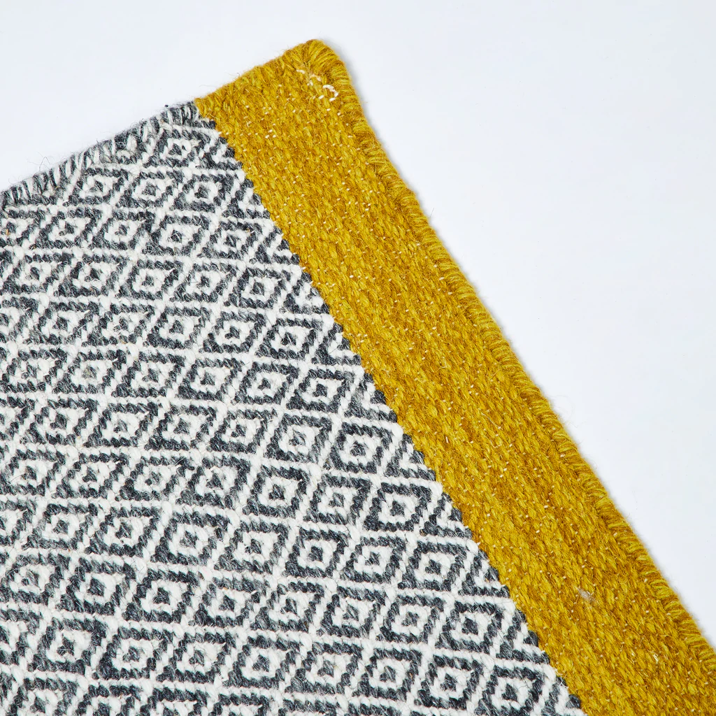 Mini Diamond Kilim Rug Charcoal & Pollen 200 x 300cm - Image 5