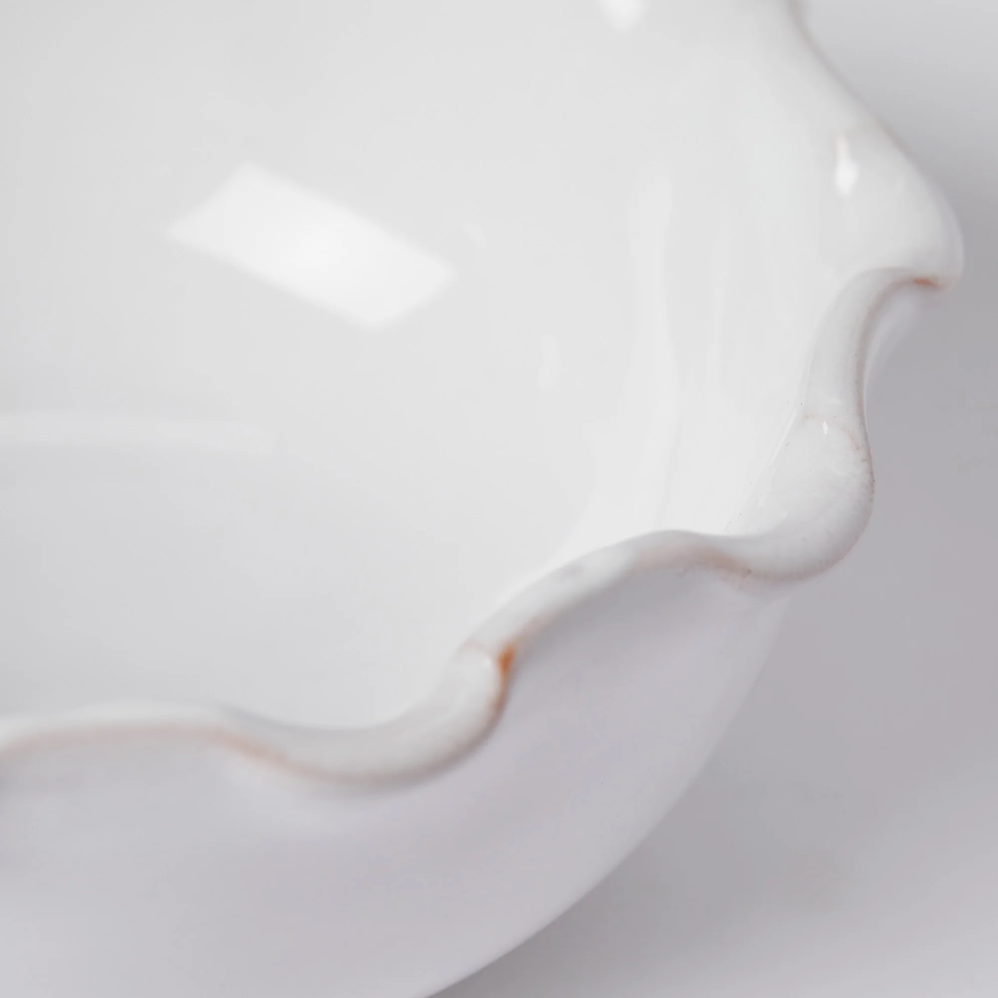 Puglia White Scalloped Small Bowl 12cm - Image 3
